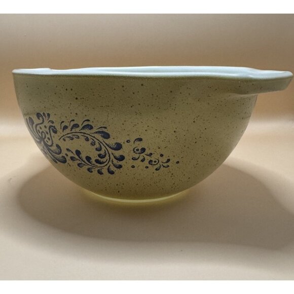 Vintage Pyrex Homestead Cinderella Mixing Bowls 441, 444 Tan Blue 2 Bowls- CLEAN - Picture 7 of 10